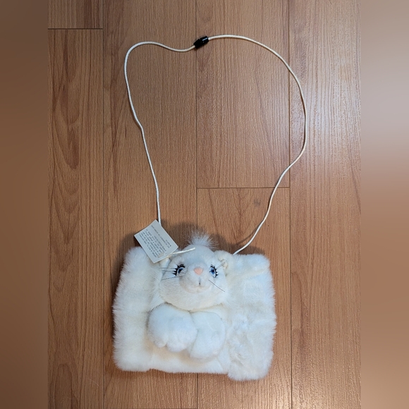 Brand New White Cat Plush Hand Warmers - Picture 1 of 3